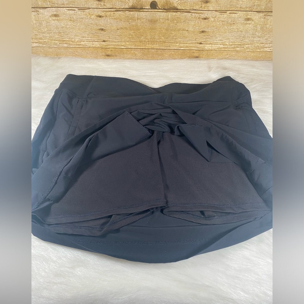 Athleta Black Skort Skirt Black Zip Pocket Size 16 - Picture 4 of 8